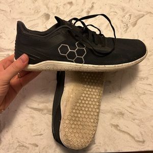 Vivo barefoot women’s shoe size 41